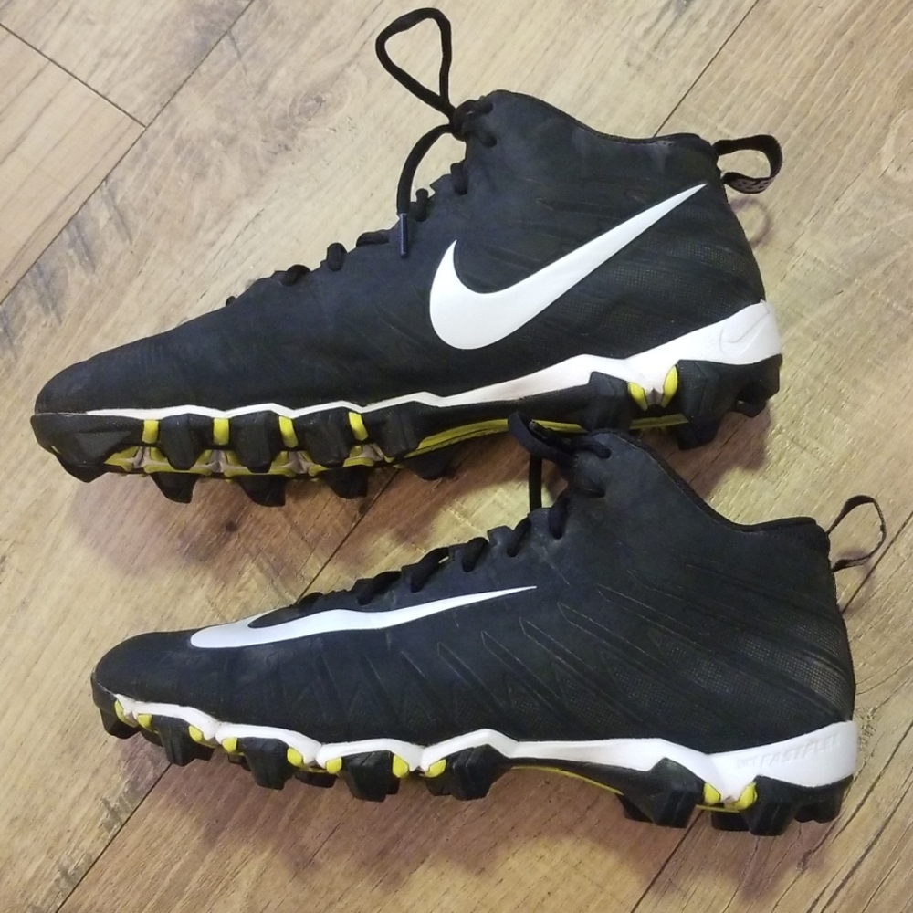 Nike Alpha football cleats. Men's Sz 10W.